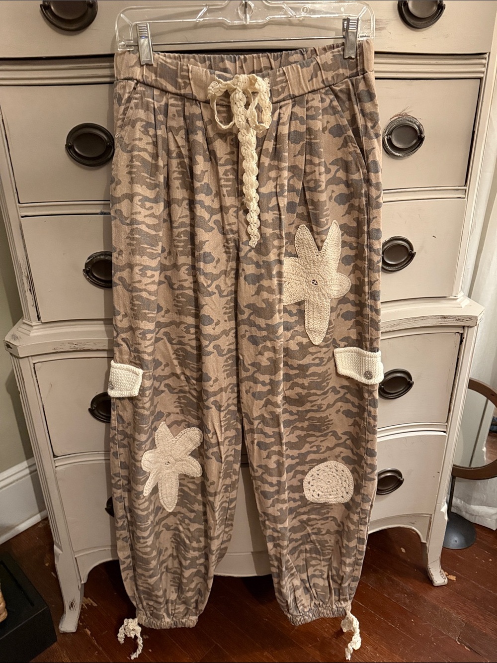 POL Camouflage Calalou Crochet Patchwork Jogger Pants S - Picture 2 of 8